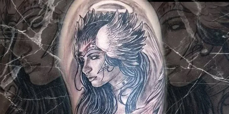 Nové tetování od tatéra Quang Anh z DA Ink u náměstí Jiřího z Poděbrad