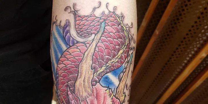 Nové tetování od tatéra Quang Anh z DA Ink u náměstí Jiřího z Poděbrad