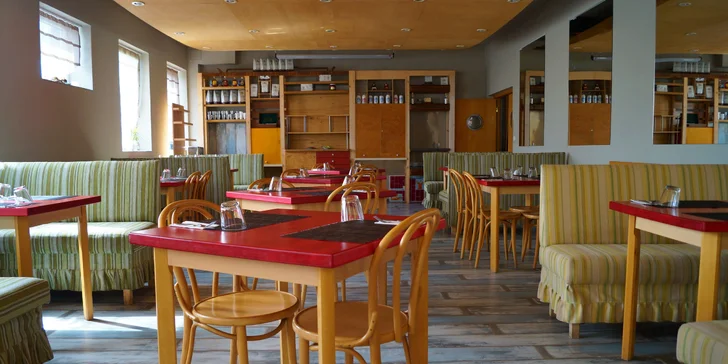 4chodové degustační menu pro dva i s lahví prosecca: sumeček či svíčková, carpaccio a čokoládový fondant