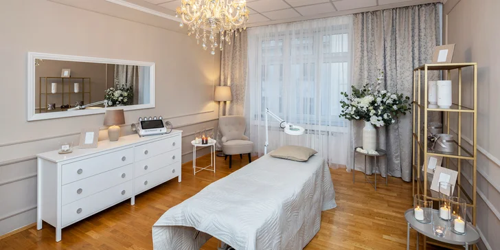 Ošetření pomocí hyaluron pen je vyvinuto tak, aby aplikovalo kyselinu hyaluronovou do maximální hloubky 0,2 mm pod kůži.