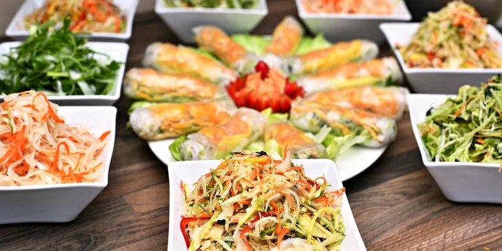 All you can eat: asijské pochoutky v restauraci Rossa Roy pro páry i rodiny