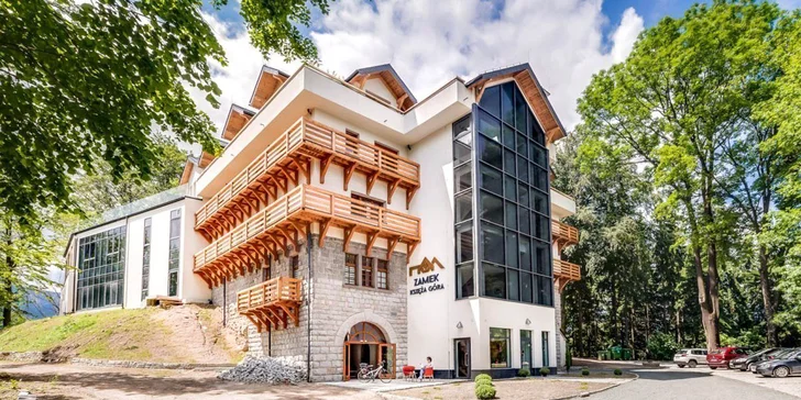 Krásy polských Krkonoš: hotel v bývalém hradu, jídlo a neomezený wellness