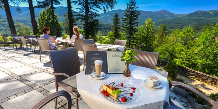 Krásy polských Krkonoš: hotel v bývalém hradu, polopenze a neomezený wellness