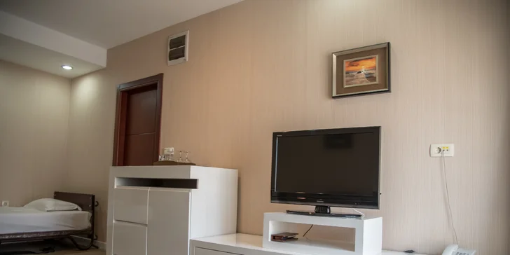 Na dovolenou do Chorvatska: hotel s polopenzí v centru Pagu, 150 m od pláže