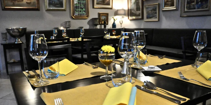 Vychutnejte si lahodné menu v příjemné restauraci i s lahví Rýnského Ryzlinku