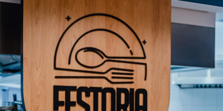 Každý den si vyberete ze široké bufetové nabídky hotelové restaurace. 