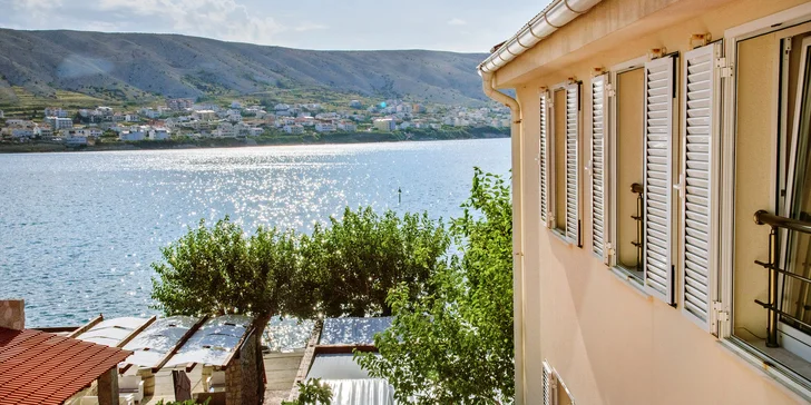 Na dovolenou do Chorvatska: hotel s polopenzí v centru Pagu, 150 m od pláže