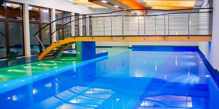Jaro nebo léto v Nízkých Beskydech: historické panství, wellness a polopenze