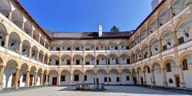 Pobyt u termálů Velké Losiny: polopenze, all inclusive nápoje, wellness