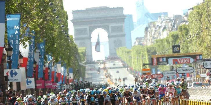 Zájezd do Paříže: doprava busem, fandění na Tour de France, prohlídka Paříže