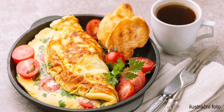 Snídaně dle výběru pro 1 nebo pro 2: omeleta, ovesná kaše i káva nebo čaj
