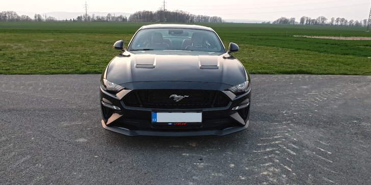 Pořádná jízda: zapůjčení legendárního Fordu Mustang GT 2018 na 24 hod.