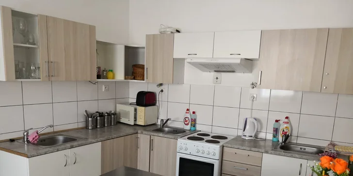 Jeseníky pro partu nebo rodinu: apartmány až pro 16 osob a sudové wellness