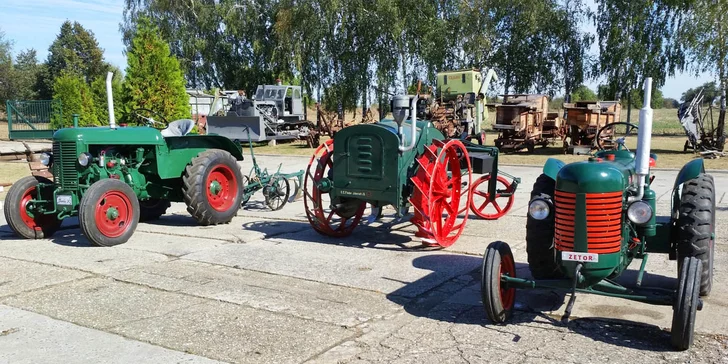 Ukázka života vesnického lidu 19. a 20. stol.: Muzeum zemědělských strojů