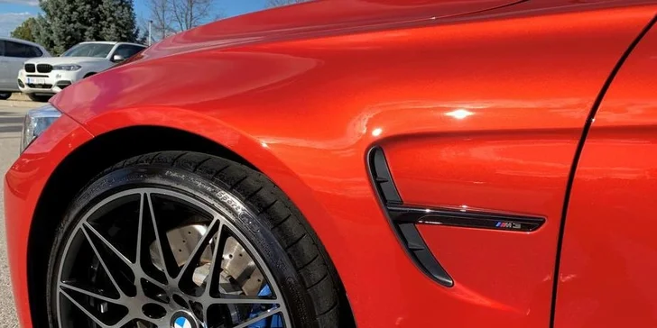 Péče o váš automobil: precizní ruční čištění exteriéru a interiéru