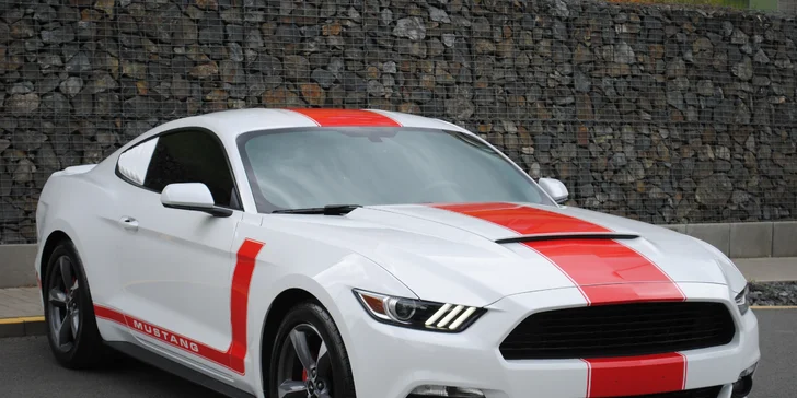 30min. jízda v upraveném Fordu Mustang nebo zapůjčení na 6, 12 nebo 24 hod.