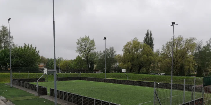 Zábava a jídlo: 1-2 hod. bowlingu až pro 8 hráčů a 2 či 4 pizzy podle výběru k tomu