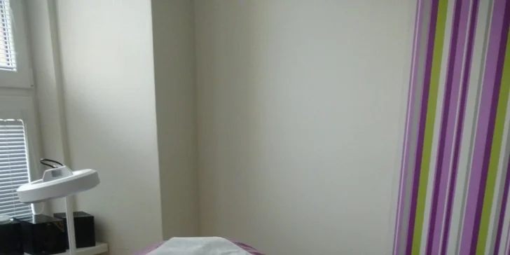 Hrajte všemi barvami: manikúra a modeláž nehtů gel-laky i UV gely