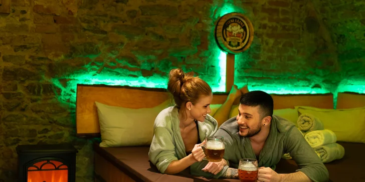 Pivní lázeň obsahuje přírodní extrakty surovin, ze kterých se vaří pivo Bernard.