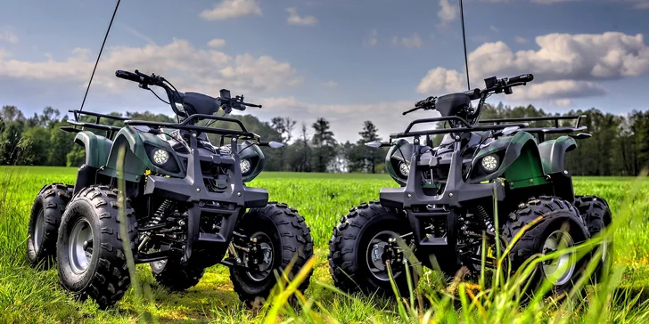 Zpestření dne parádní jízdou: zapůjčení elektročtyřkolek pro 1 či 2 osoby