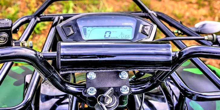 Zpestření dne parádní jízdou: zapůjčení elektročtyřkolek pro 1 či 2 osoby