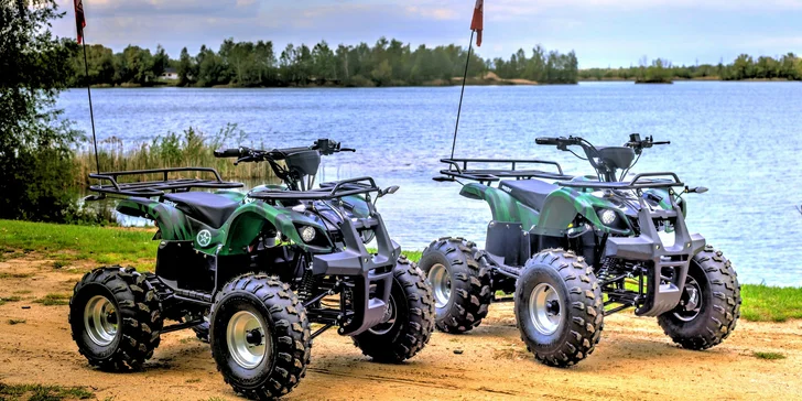 Zpestření dne parádní jízdou: zapůjčení elektročtyřkolek pro 1 či 2 osoby