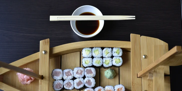 Otevřené vouchery v hodnotě 300–1200 Kč do asijské restaurace Mr. Wok