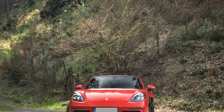 20–120 min. řízení nového Porsche 718 a Mustangu GT 5.0 Cabrio