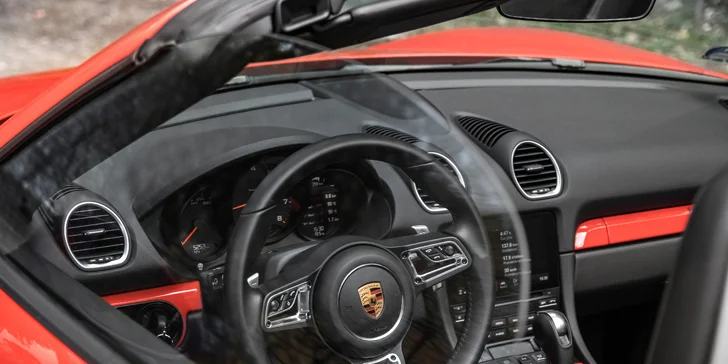 Zkroťte až 640 koní Lamborghini Huracan, Porsche 718 nebo Fordu Mustang GT Cabrio