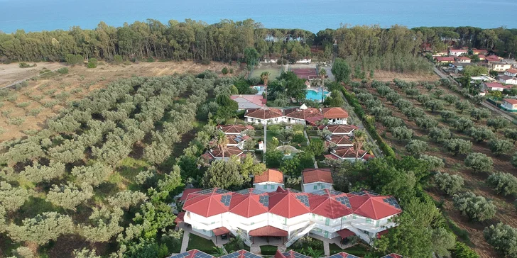 Kalábrie letecky z Brna: 8 dní v hotelu s polopenzí nebo light all inclusive