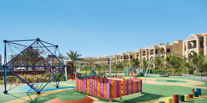 Odpočinek v emirátu Ras Al Khaimah. Neojblíbenější rodinný hotel na ostrově Marjan.