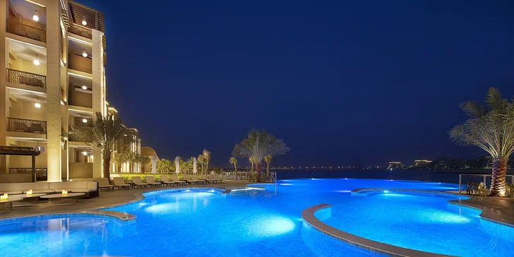 Odpočinek v emirátu Ras Al Khaimah. Neojblíbenější rodinný hotel na ostrově Marjan.