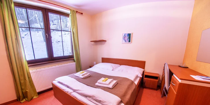 Relaxační pobyt v Trenčianských Teplicích: snídaně, privátní wellness i masáž