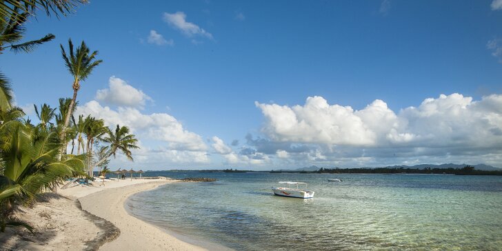 4* resort na Mauriciu: 6–12 nocí, polopenze, velký bazén, přímo na pláži