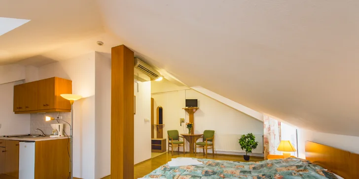 Sami si vyberete, jestli budete odpočívat v luxusnějším apartmánu či pokoji Superior, nebo vám bude dobře v pokoji či apartmánu Classic.