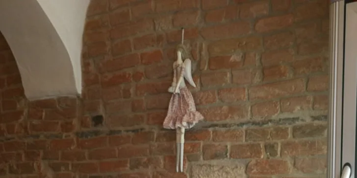 2 křupavé pizzy o průměru 32 cm v pizzerii La Vera