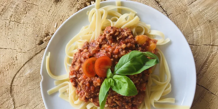 Živá kavárna: malé nebo velké obědové menu ve veganském bistru
