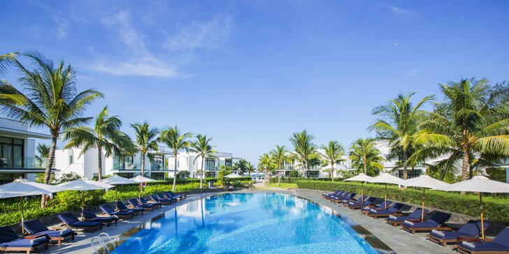 Exotický 4* hotel ve Vietnamu: 6–12 nocí, polopenze, 3 bazény, přímo u pláže