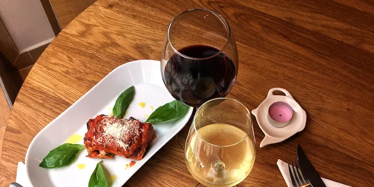 Italské degustační menu: buvolí mozzarella, zapečený lilek, rizoto i špagety