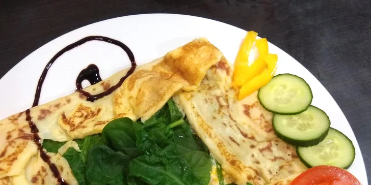 Sladká i slaná palačinka a ovocná limonáda: jahodová, borůvková i limetková