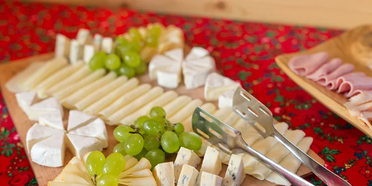 Wellness pobyt ve stylových chatkách na Oravě až pro 6 osob