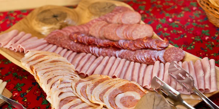 Wellness pobyt ve stylových chatkách na Oravě až pro 6 osob