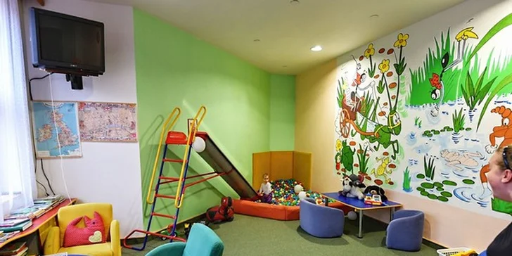 Pobyt ve 4* hotelu v Beskydech: polopenze a neomezeně bazén i sauna