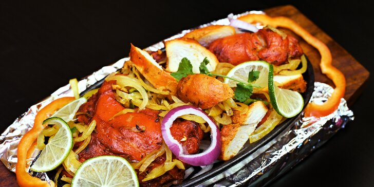 Pochutnejte si na indických specialitách: degustační menu pro 2 osoby