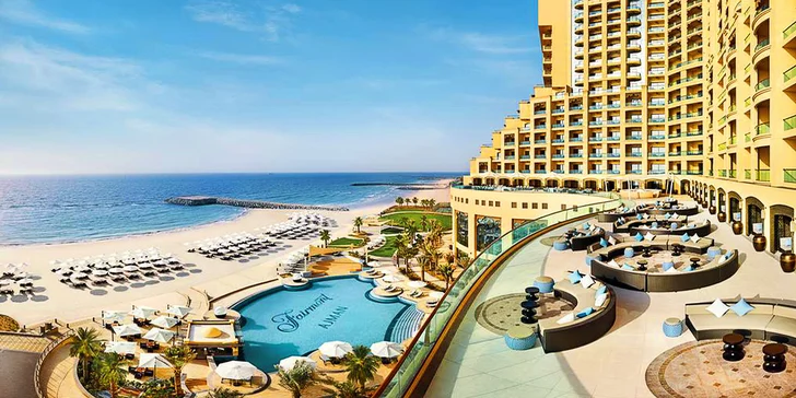 Boží dovolená v emirátu Ajman: 4–12 nocí v 5* resortu u pláže