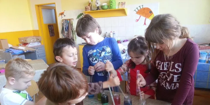 Příměstský tábor pro malé vědce: pestrý program, pokusy, výlet i strava