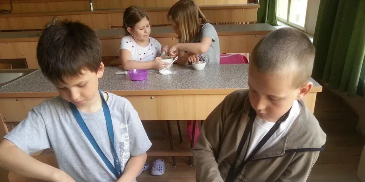 Příměstský tábor pro malé vědce: pestrý program, pokusy, výlet i strava