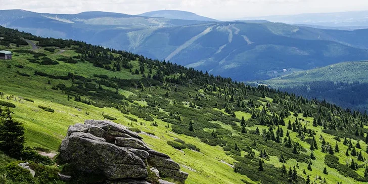 Rodinný pobyt v Krkonoších se snídaní, wellness i animačním programem pro děti