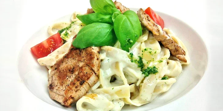 Vezměte partnera na dobré jídlo: pizza nebo pasta pro dva v centru Ostravy