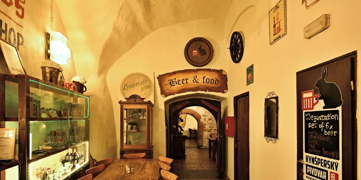 Masová hostina: klobásy nebo žebra, křídla a koleno a 6 piv nebo limonád